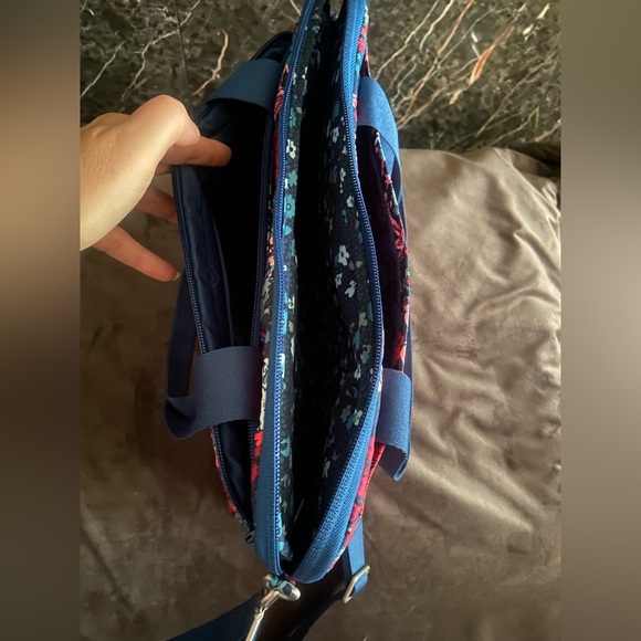 Vera Bradley Triple Slim Laptop Case Cabbage Rose Cabernet - Picture 7 of 11